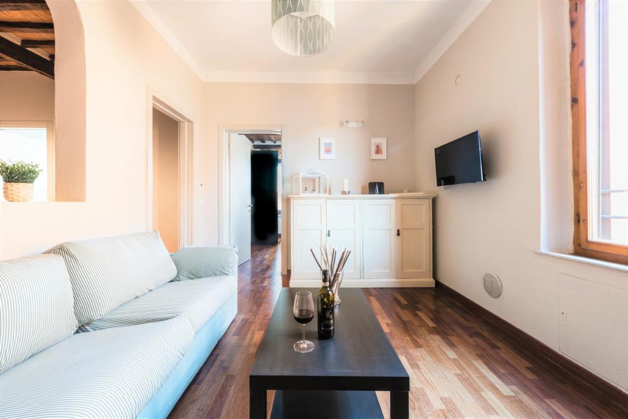 Hostly - La Pera Suite Apartment - 2 Bedrooms, Full Center Pisa Kültér fotó