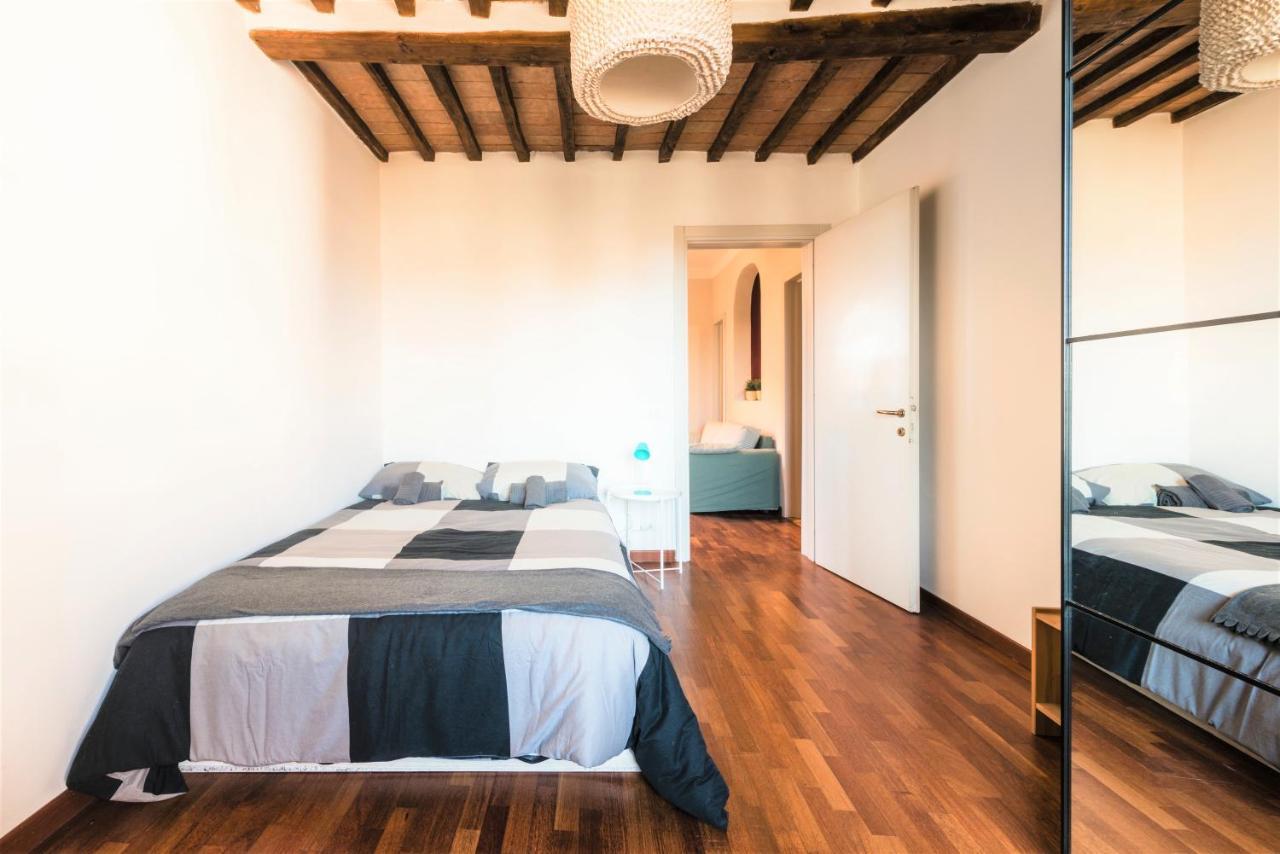 Hostly - La Pera Suite Apartment - 2 Bedrooms, Full Center Pisa Kültér fotó